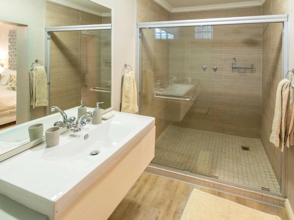 Chicane Bed And Breakfast Sunland Екстер'єр фото