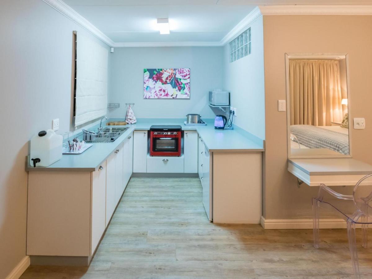 Chicane Bed And Breakfast Sunland Екстер'єр фото